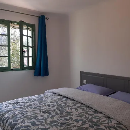 Vue De La Fossette 5mn à Pied Proche Du Centre * Le Lavandou